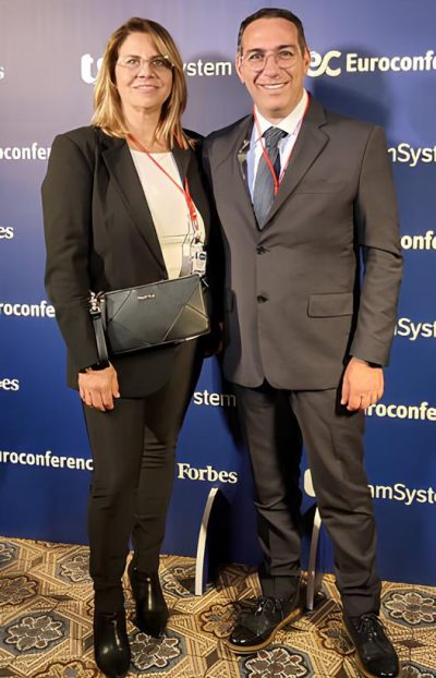 Premiazione-Studio-Format-STP-di-Sava-VERTICALE-263x435 (1) Premiazione-Studio-Format-STP-di-Sava-VERTICALE-263x435 (1)